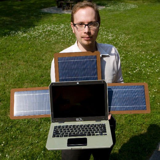Laptop dùng năng lượng mặt trời siêu độc đáo