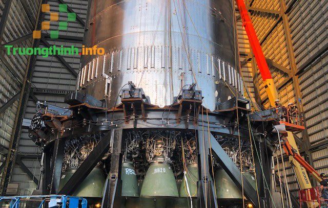 Tên lửa “khổng lồ” tới sao Hỏa của Elon Musk được lắp 29 động cơ  – Tin Công Nghệ