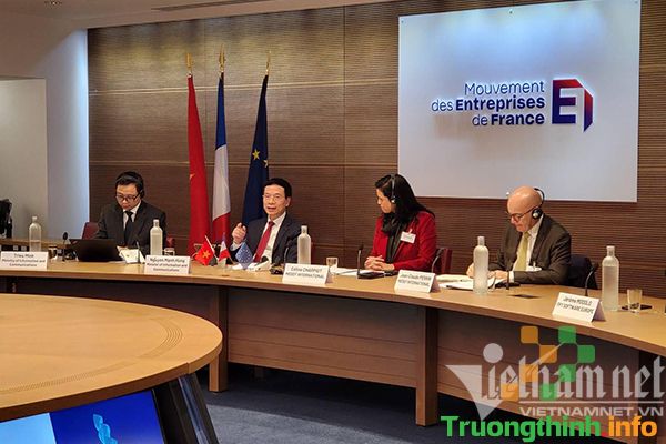 Bộ trưởng Nguyễn Mạnh Hùng chủ trì Hội nghị bàn tròn về hợp tác chuyển đổi số giữa hai nước Việt - Pháp